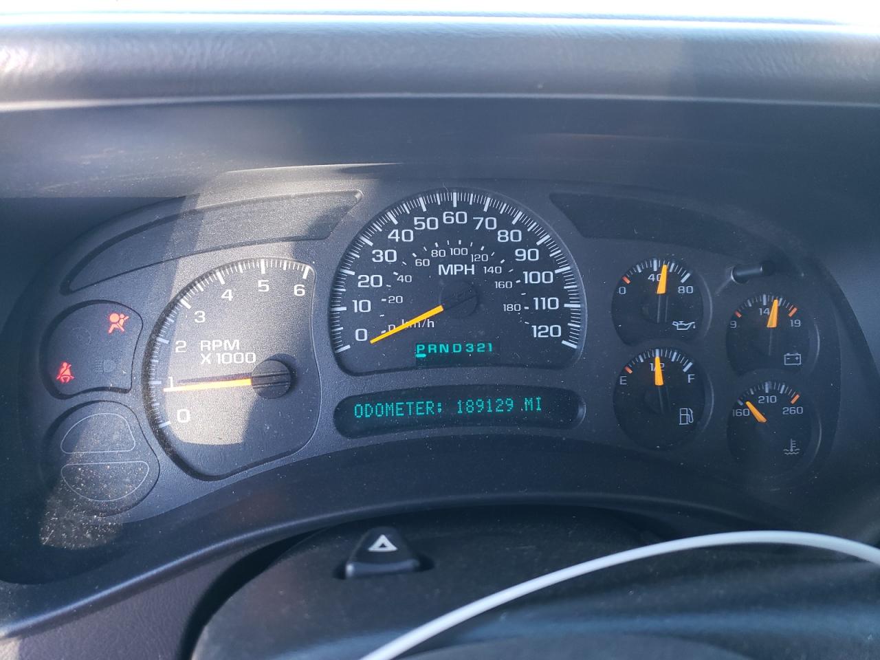 2003 GMC Yukon - Image 9