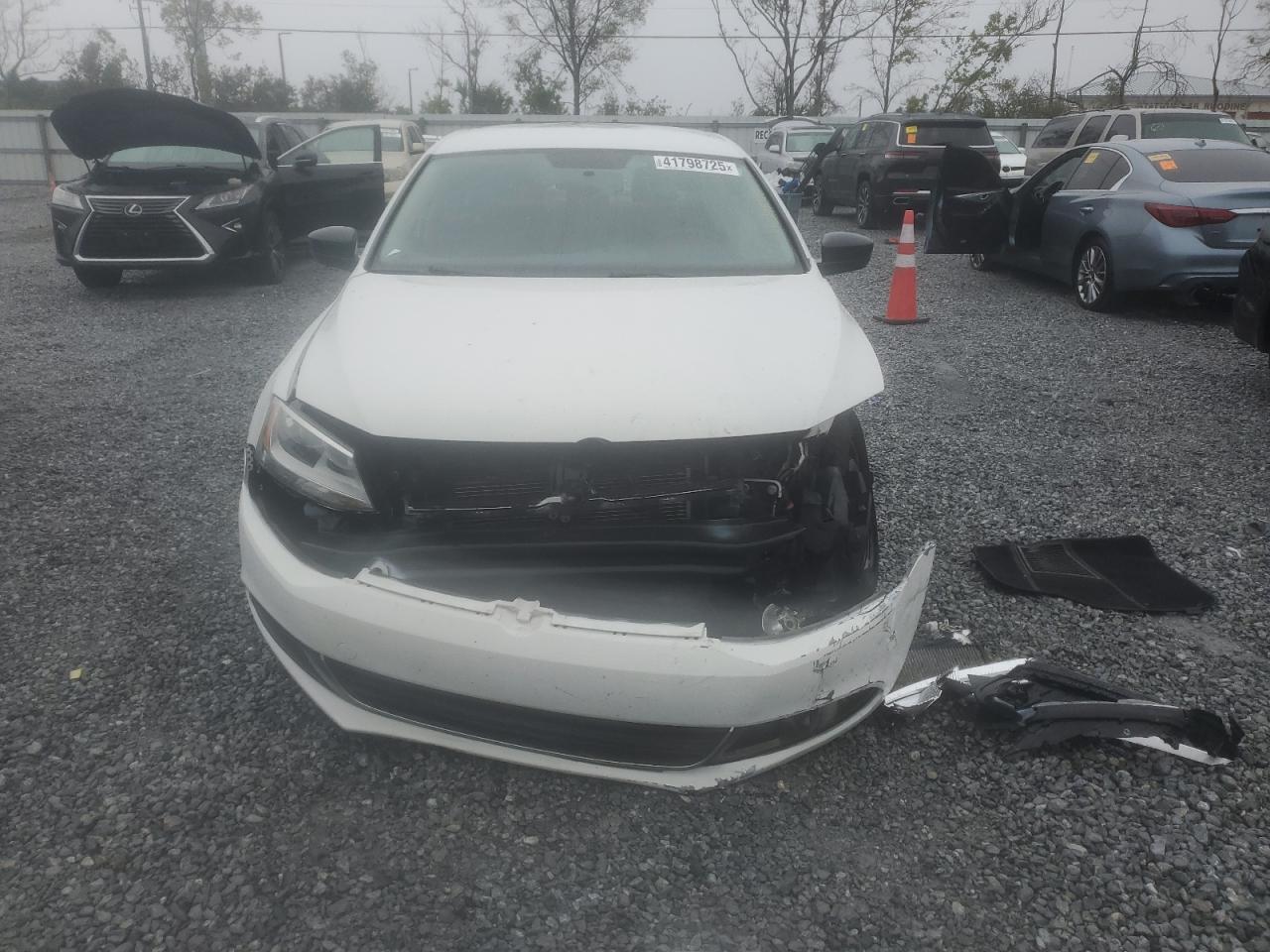 2016 Volkswagen Jetta - Image 5