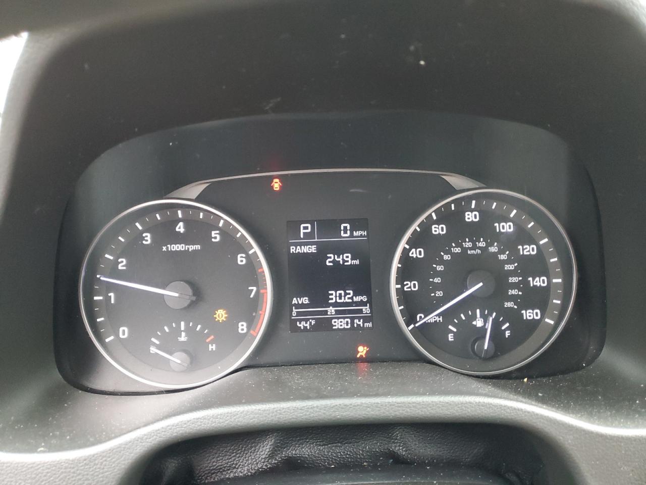 2017 Hyundai Elantra - Image 9