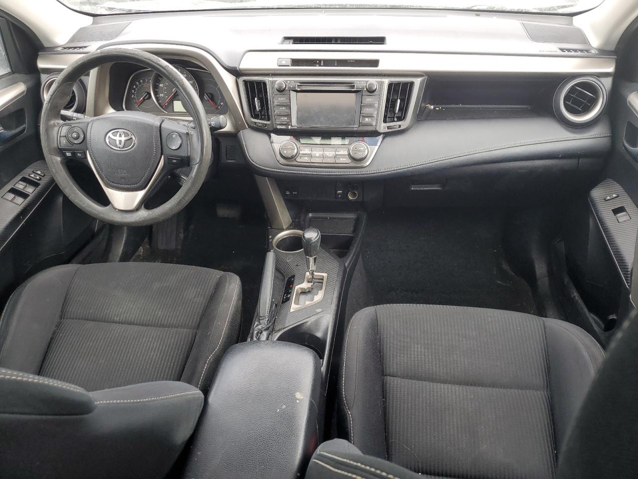 2015 Toyota RAV 4 - Image 8