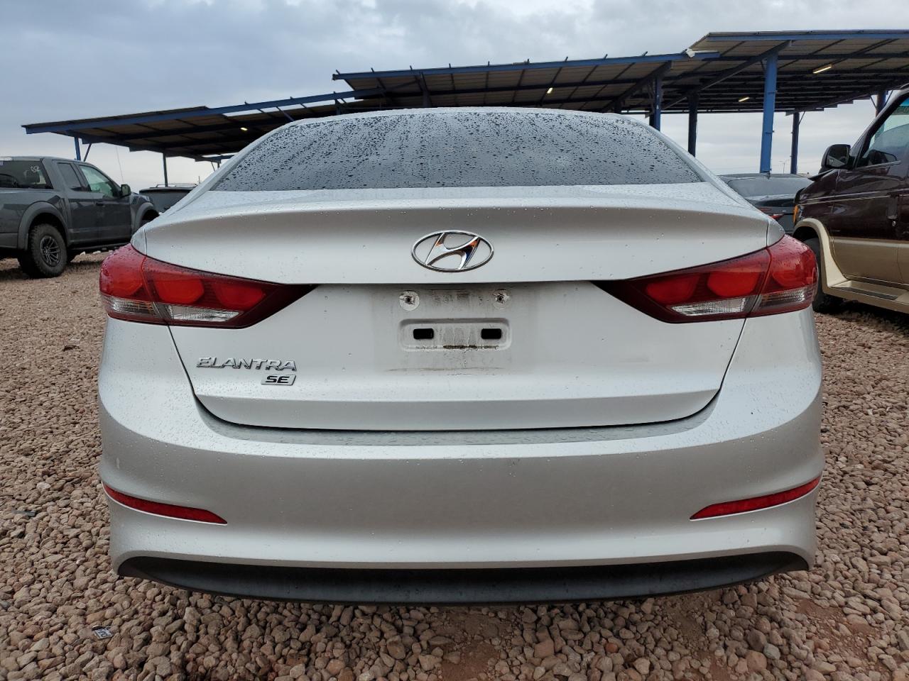 2018 Hyundai Elantra - Image 6