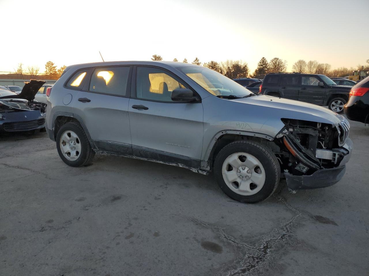 2014 Jeep Grand Cherokee - Image 4