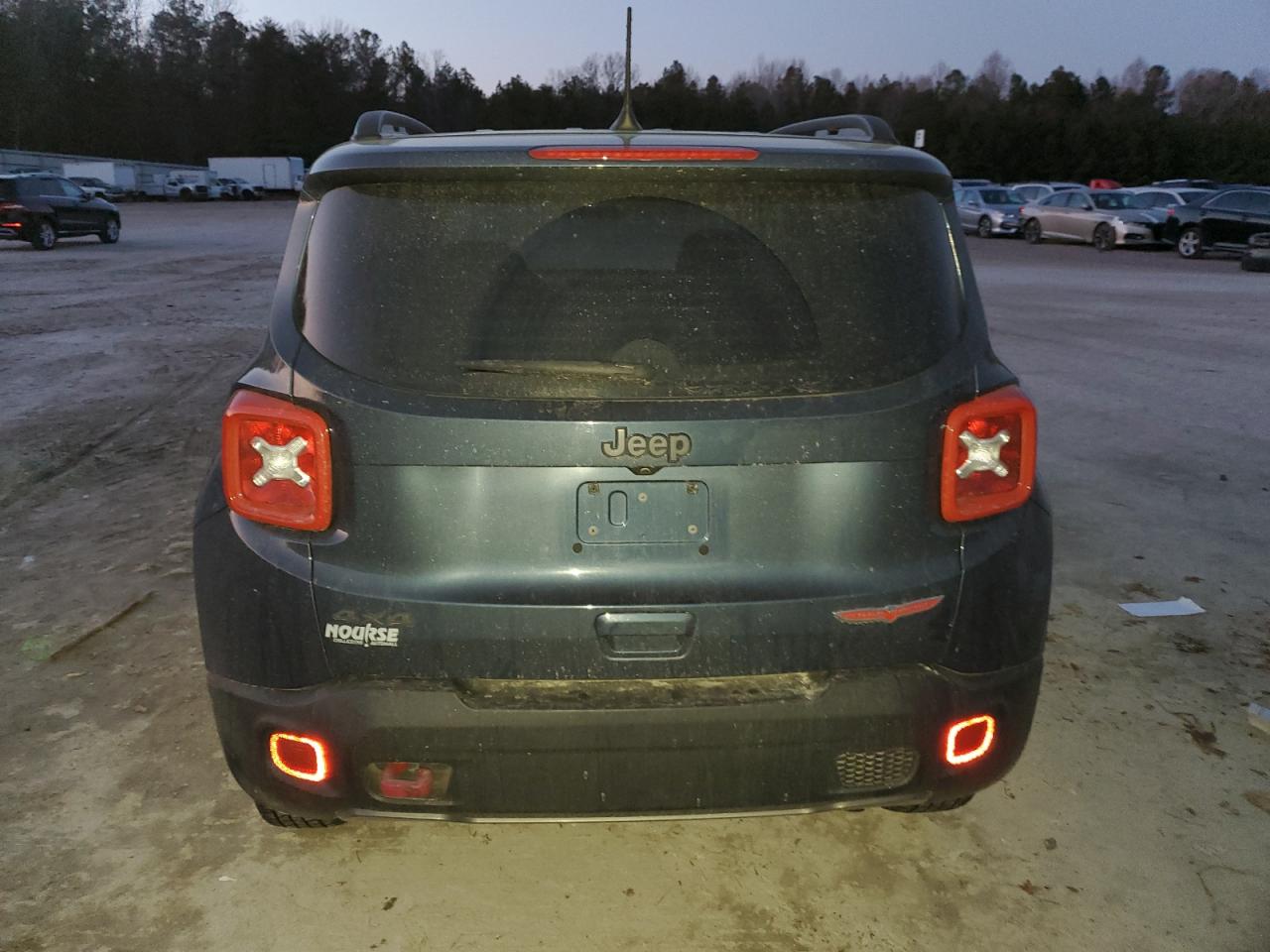 2020 Jeep Renegade - Image 6