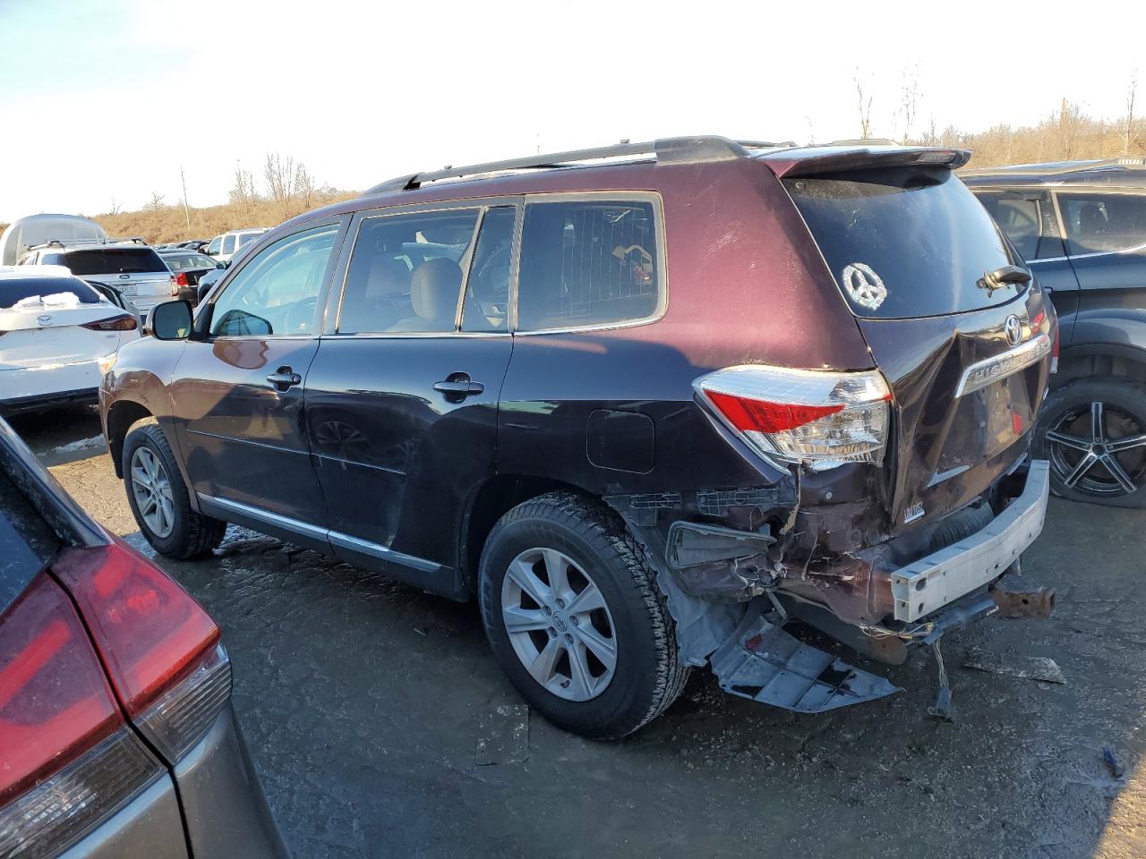 2013 Toyota Highlander - Image 2