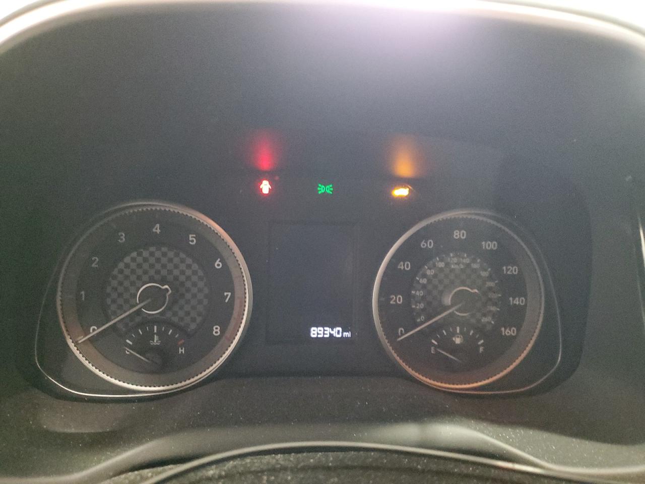 2019 Hyundai Elantra - Image 9