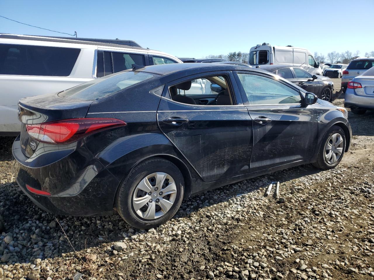 2016 Hyundai Elantra - Image 3