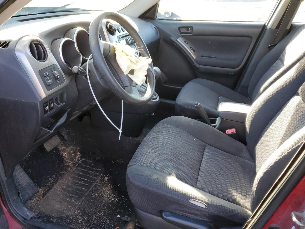 2005 Pontiac Vibe - Image 7