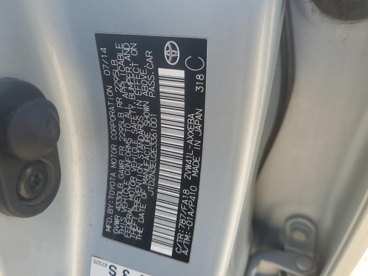 2014 Toyota Prius - Image 14