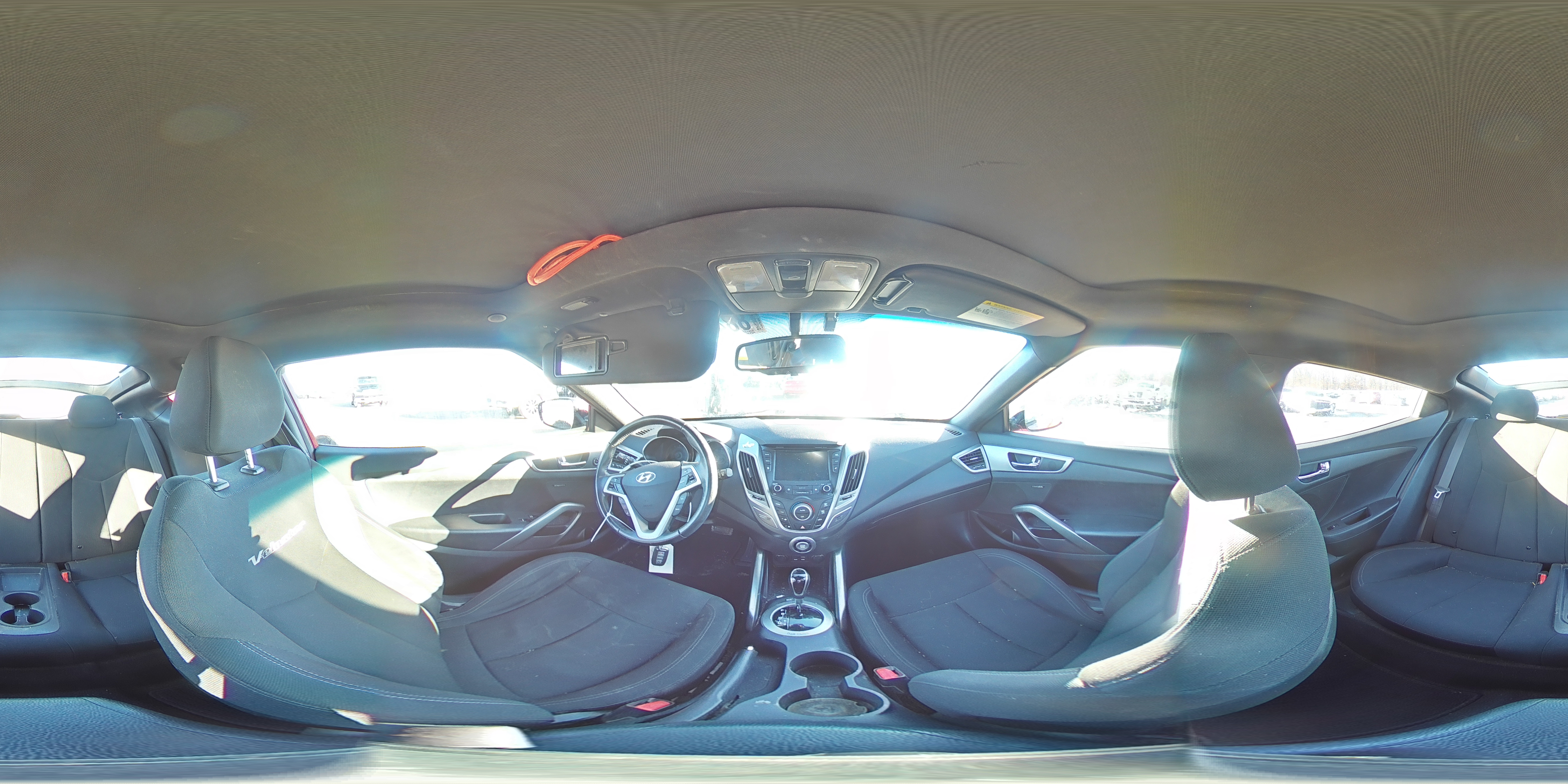 2017 Hyundai Veloster - Image 13