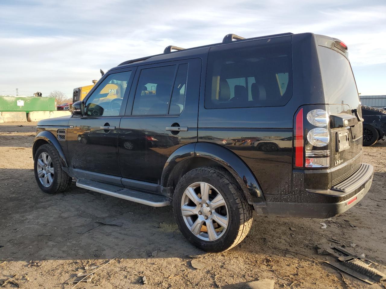 2016 Land Rover LR4 - Image 2