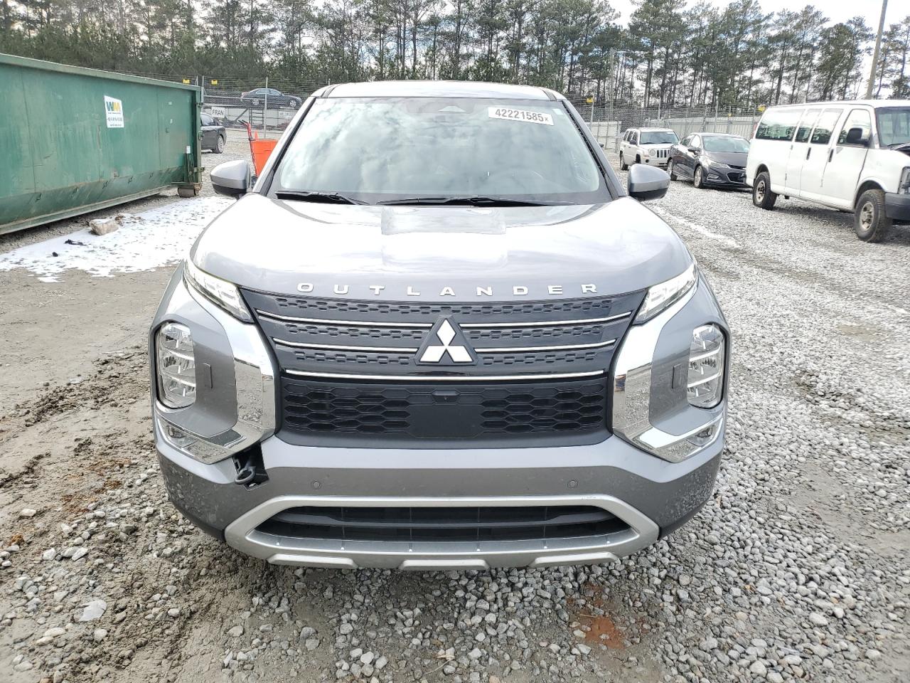 2024 Mitsubishi Outlander - Image 5