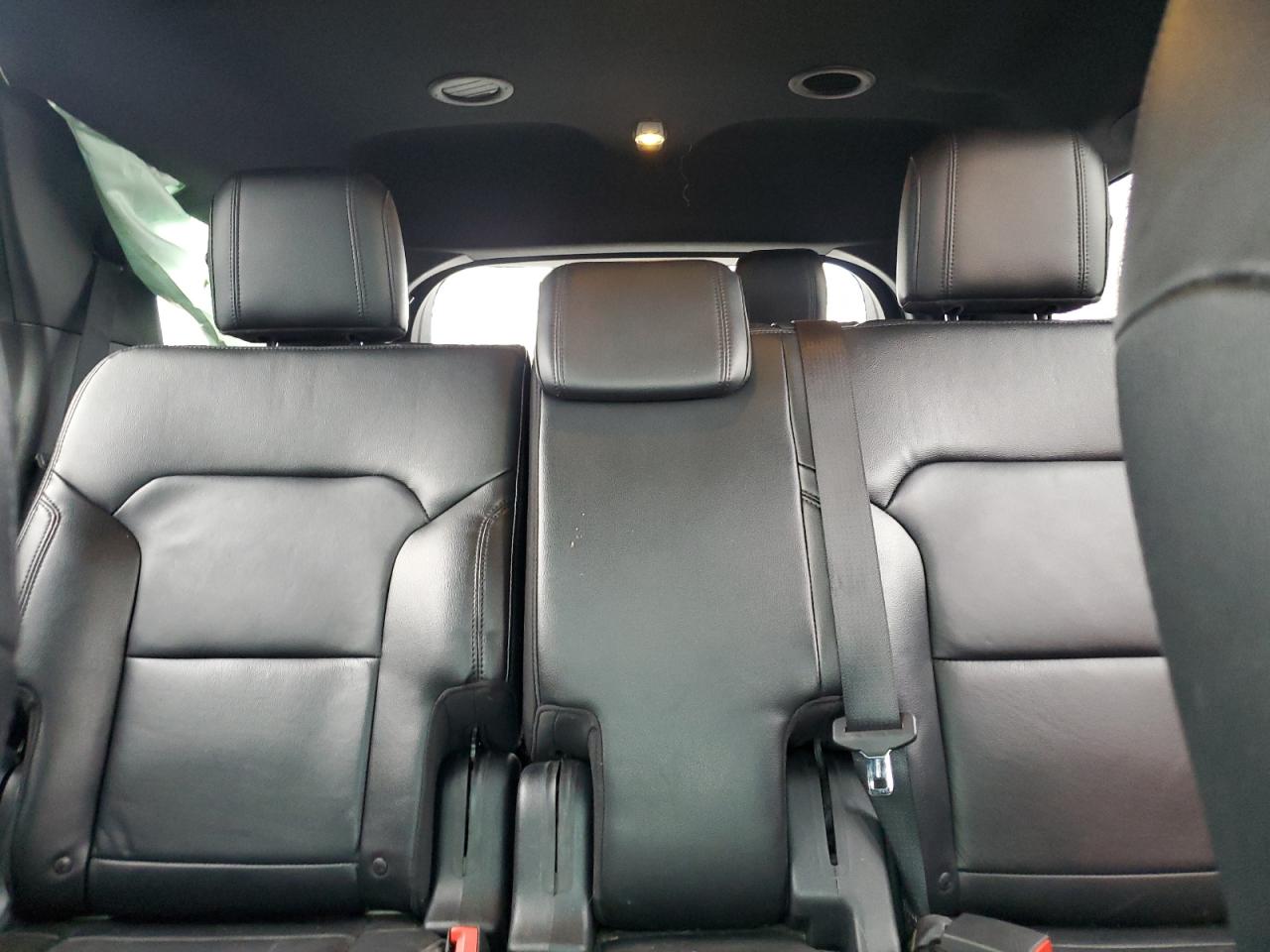 2016 Ford Explorer - Image 10