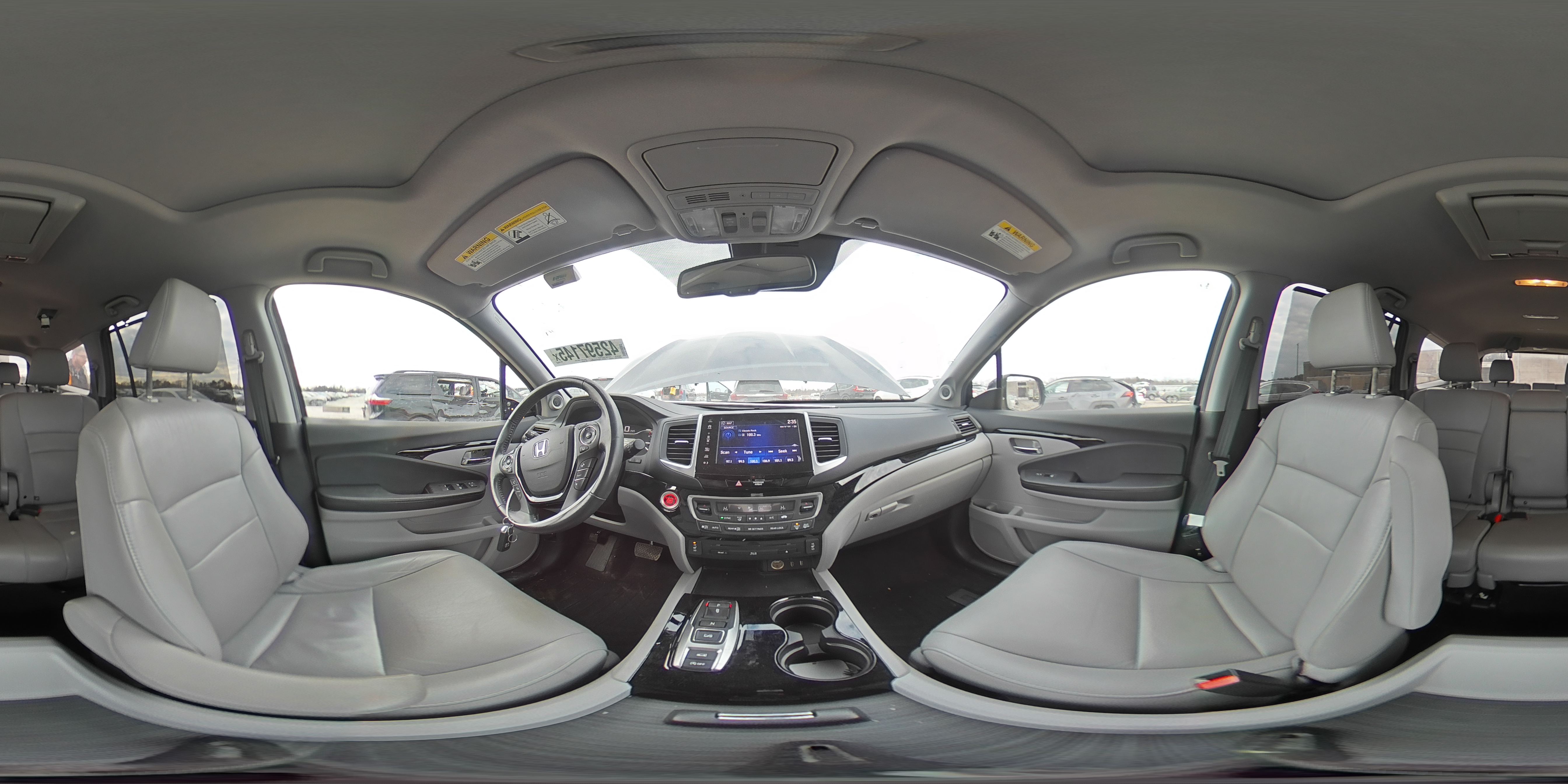 2017 Honda Pilot - Image 13