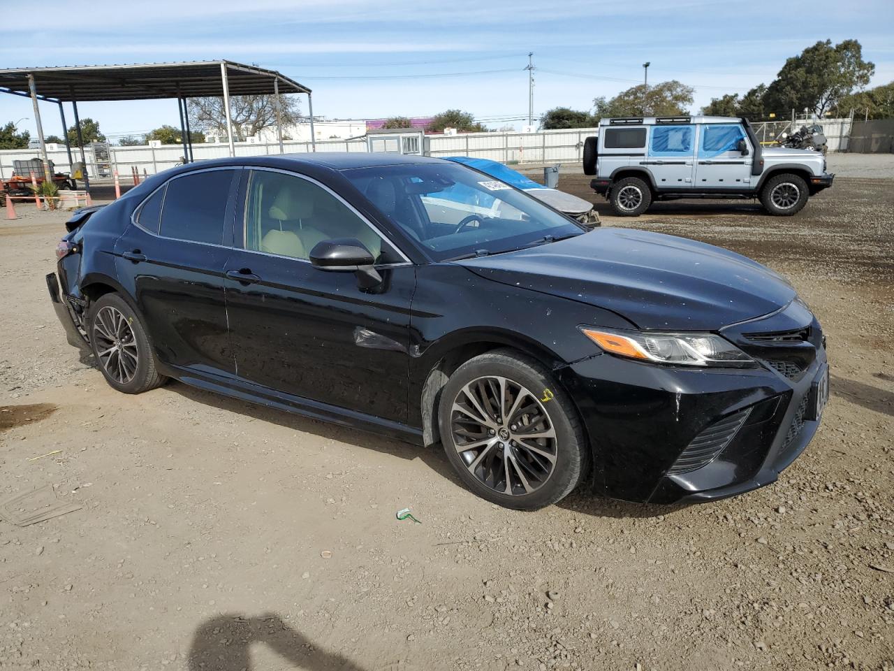 2018 Toyota Camry - Image 4