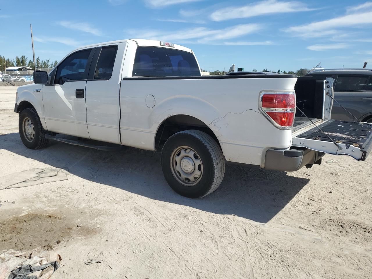 2013 Ford F-150 - Image 2