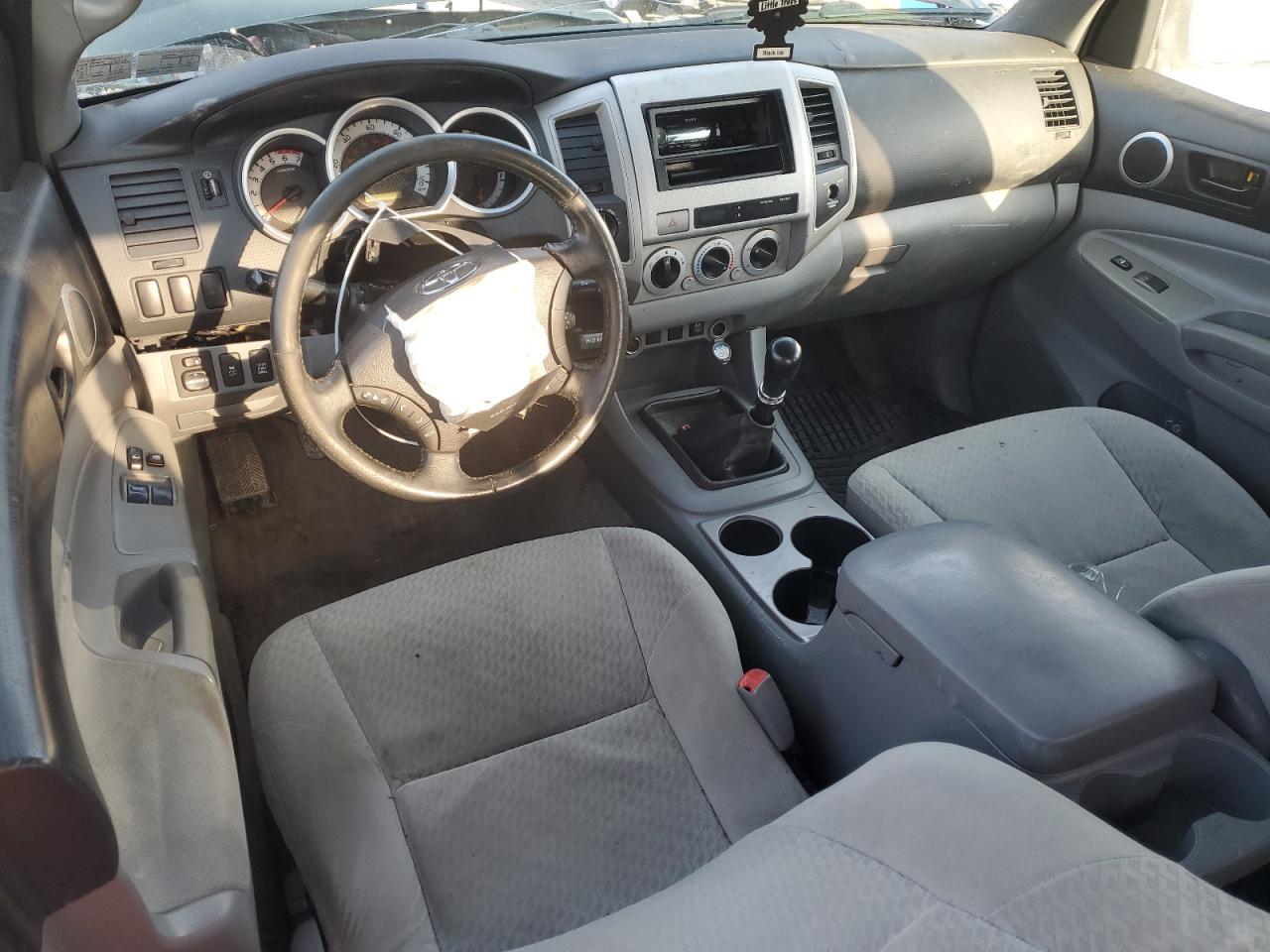 2011 Toyota Tacoma - Image 8