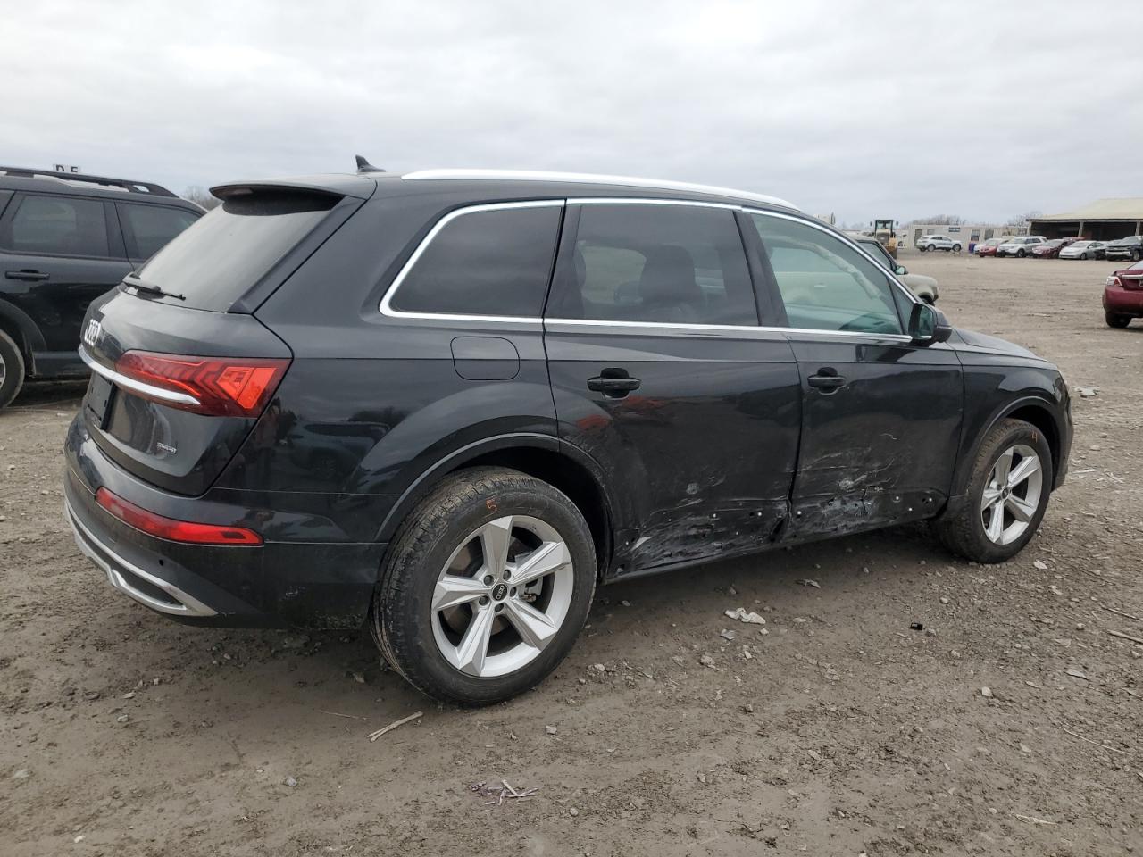 2023 Audi Q7 - Image 3