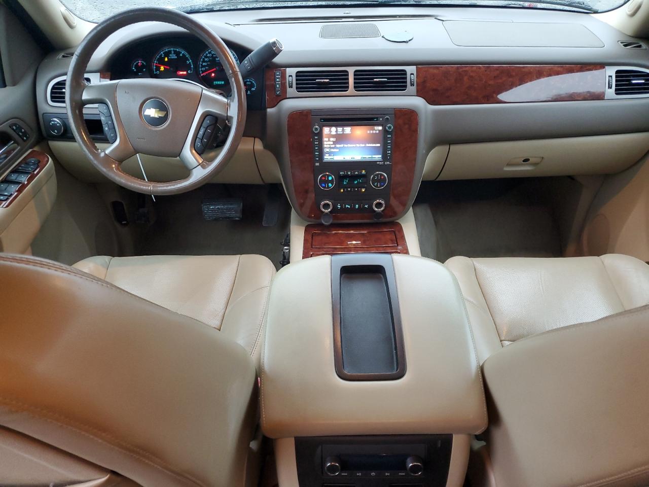 2013 Chevrolet Avalanche - Image 8