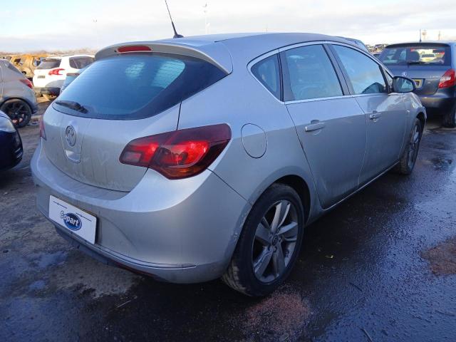 2013 VAUXHALL ASTRA SRI