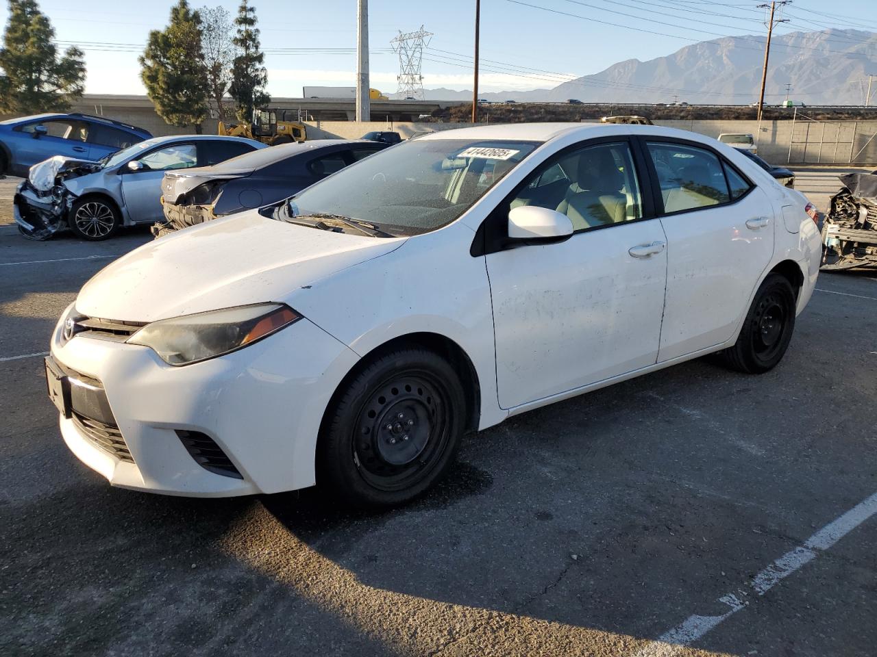 VIN 5YFBURHE0GP542300 2016 TOYOTA COROLLA no.1