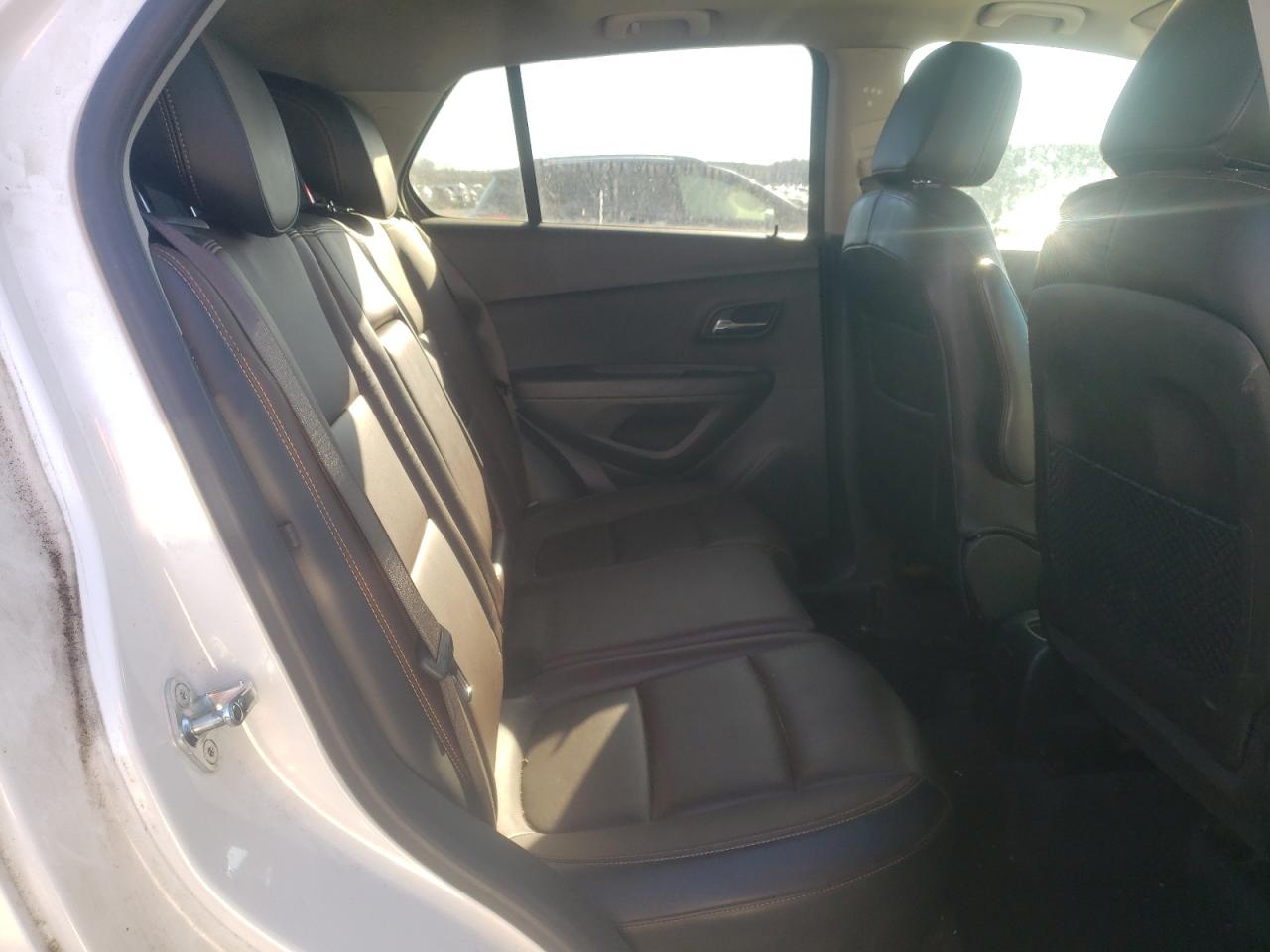 2015 Chevrolet Trax - Image 11