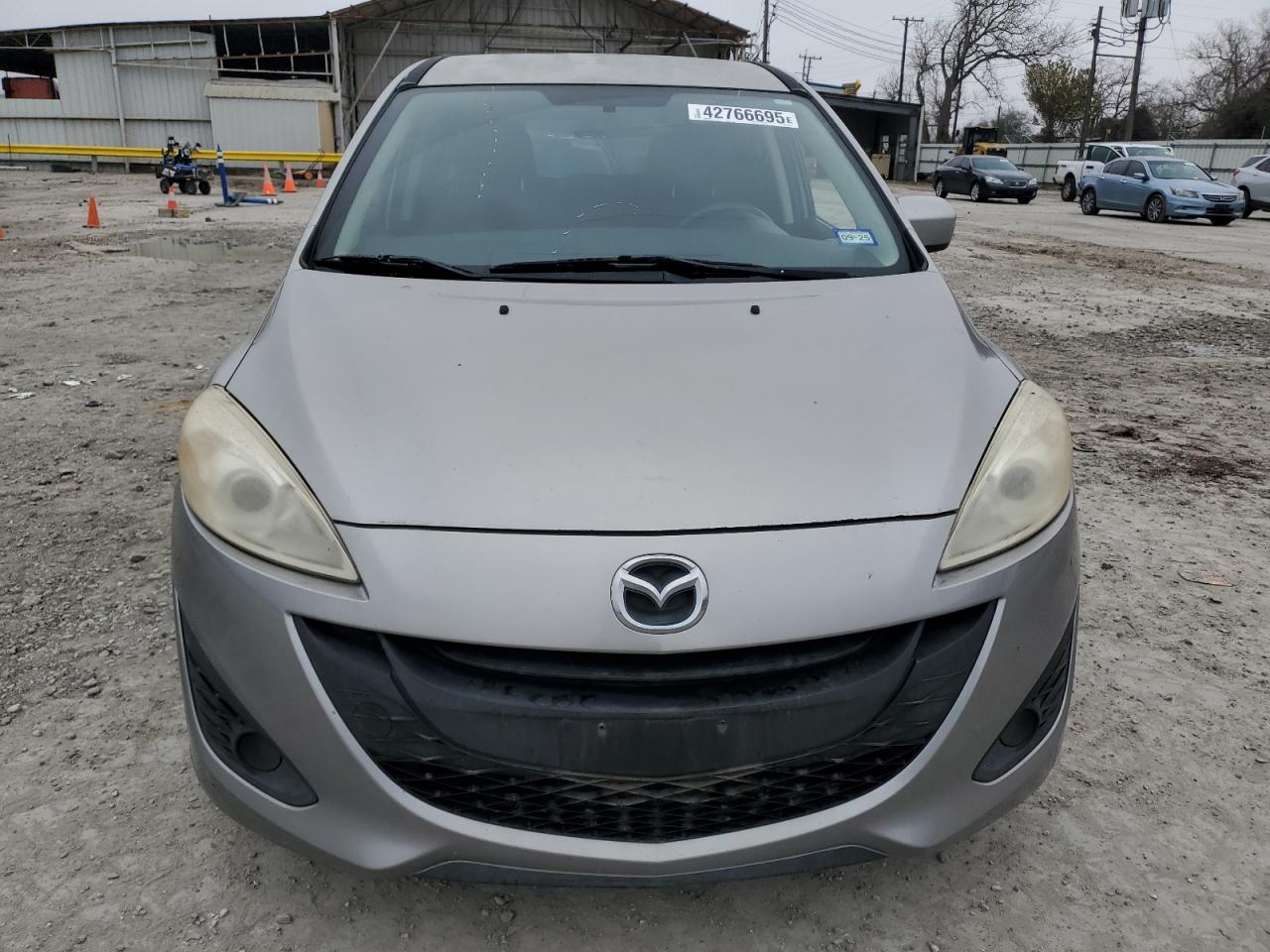 2012 Mazda 5 - Image 5