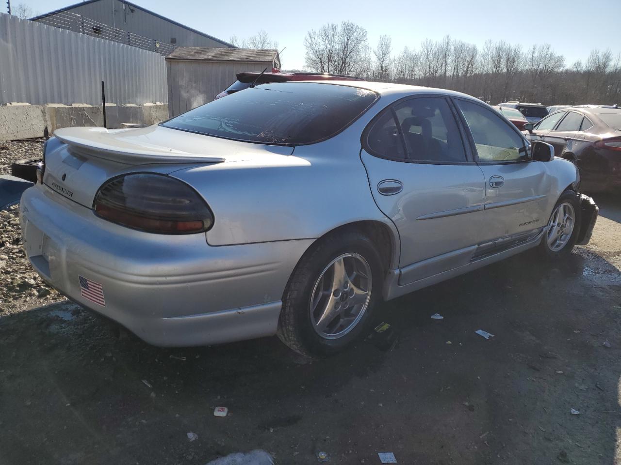 2002 Pontiac Grand Prix - Image 3