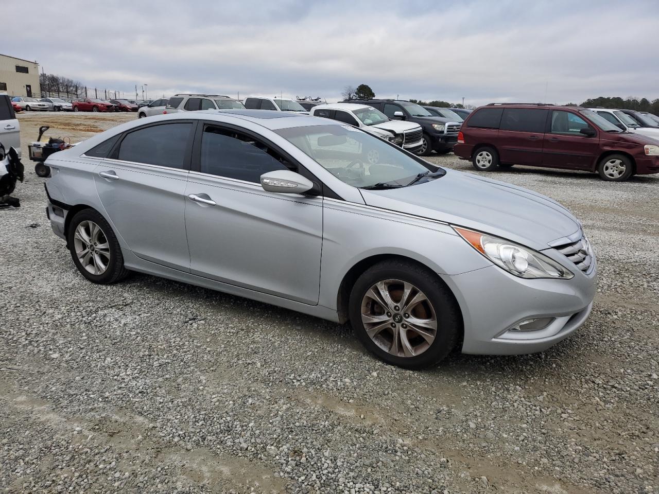 2011 Hyundai Sonata - Image 4