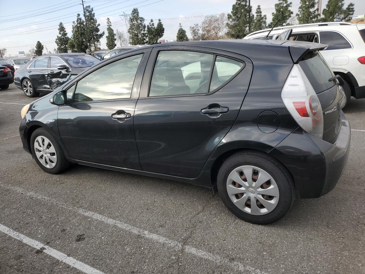 VIN JTDKDTB30D1536808 2013 TOYOTA PRIUS no.2