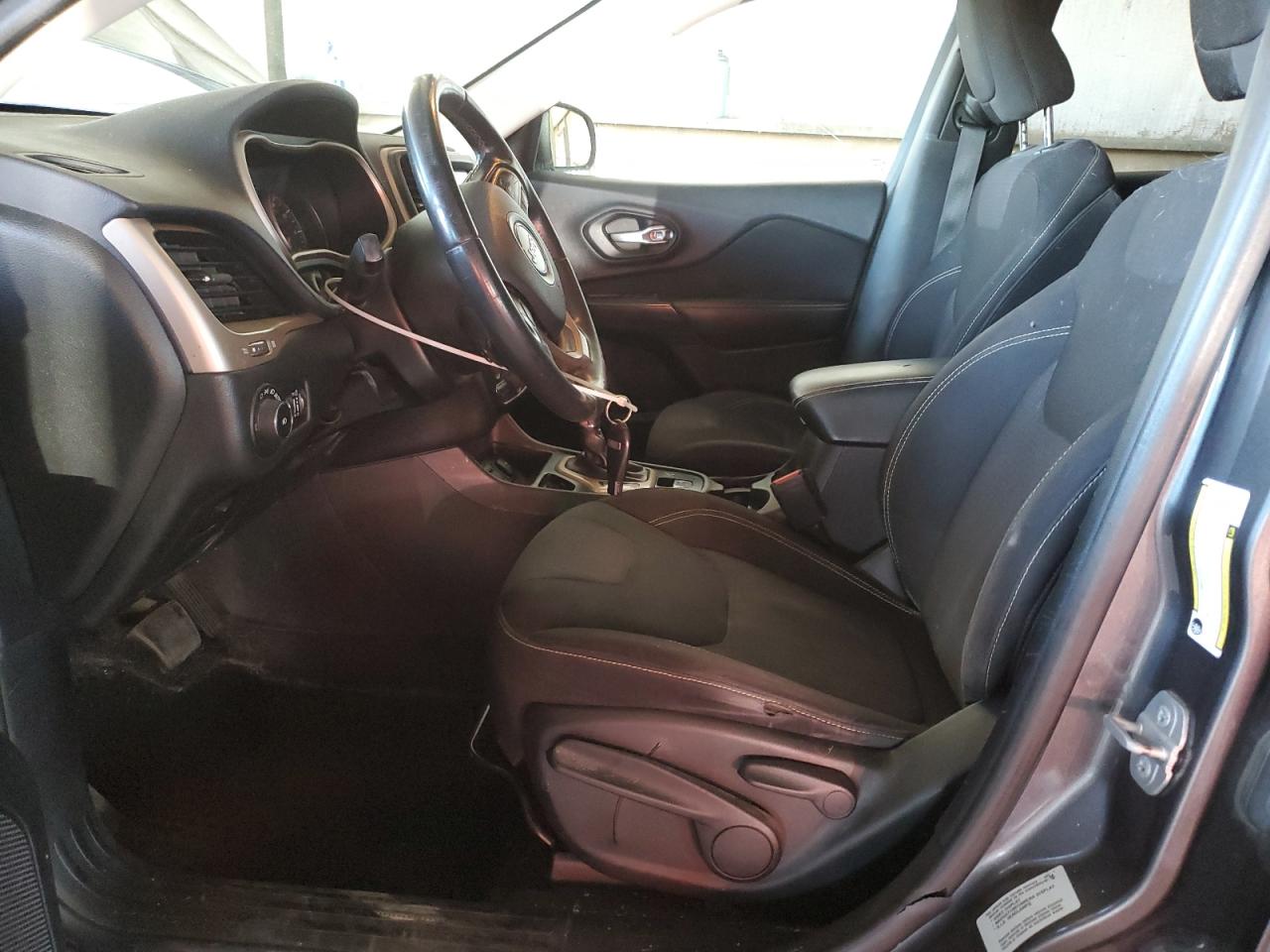 2015 Jeep Grand Cherokee - Image 7