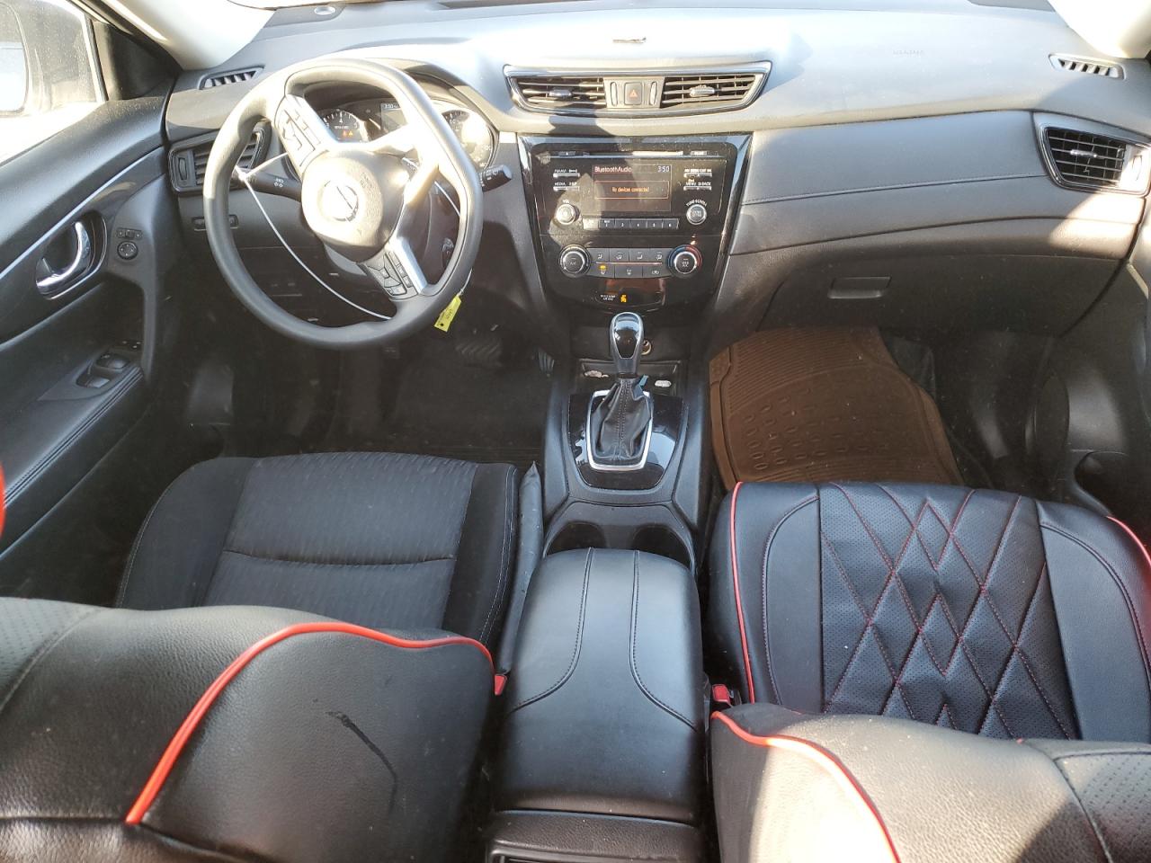 2017 Nissan Rogue - Image 8