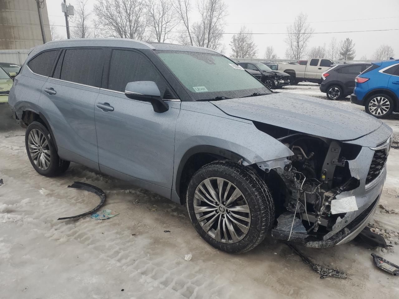 2021 Toyota Highlander - Image 4