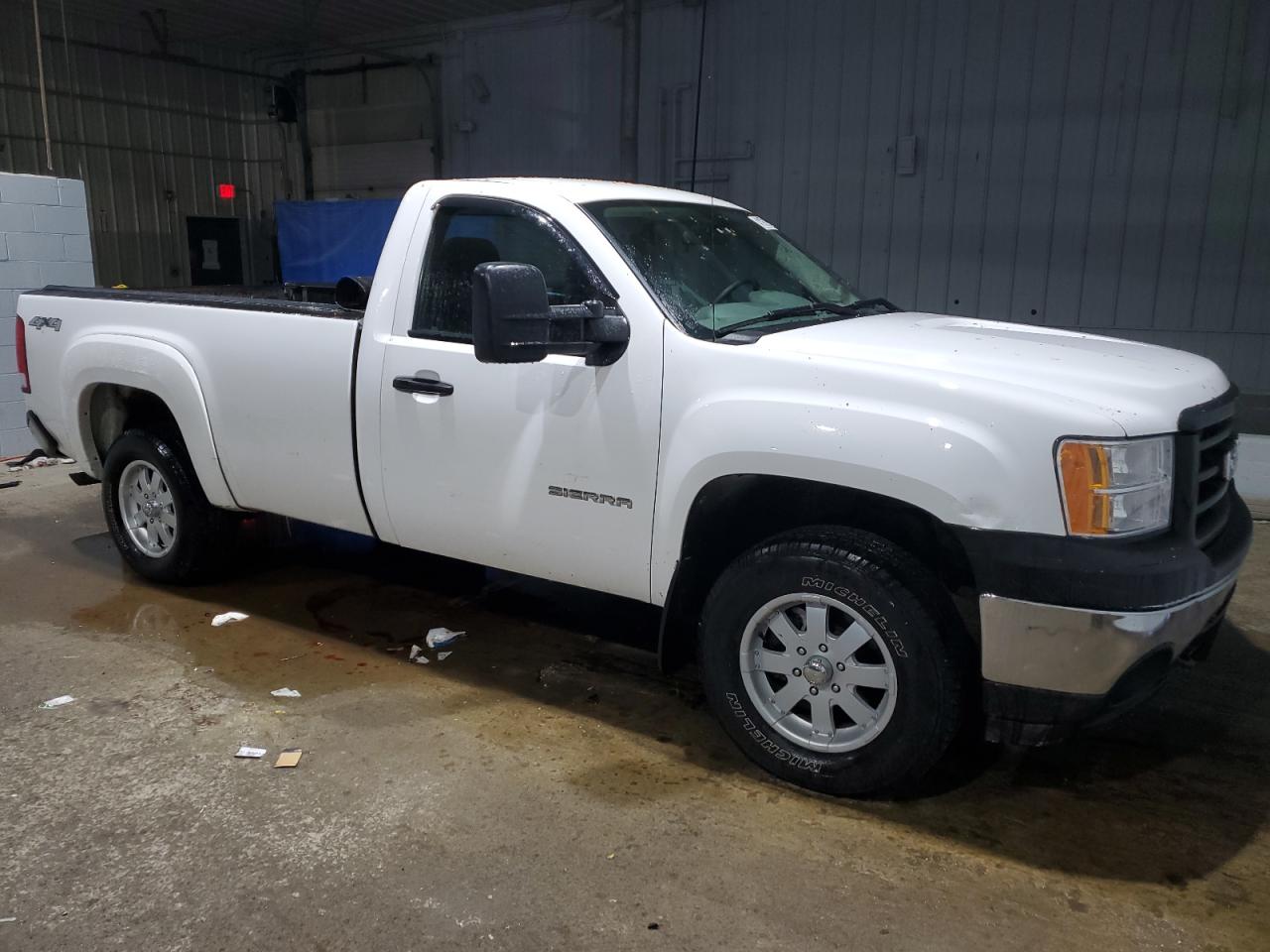 2013 GMC Sierra - Image 4