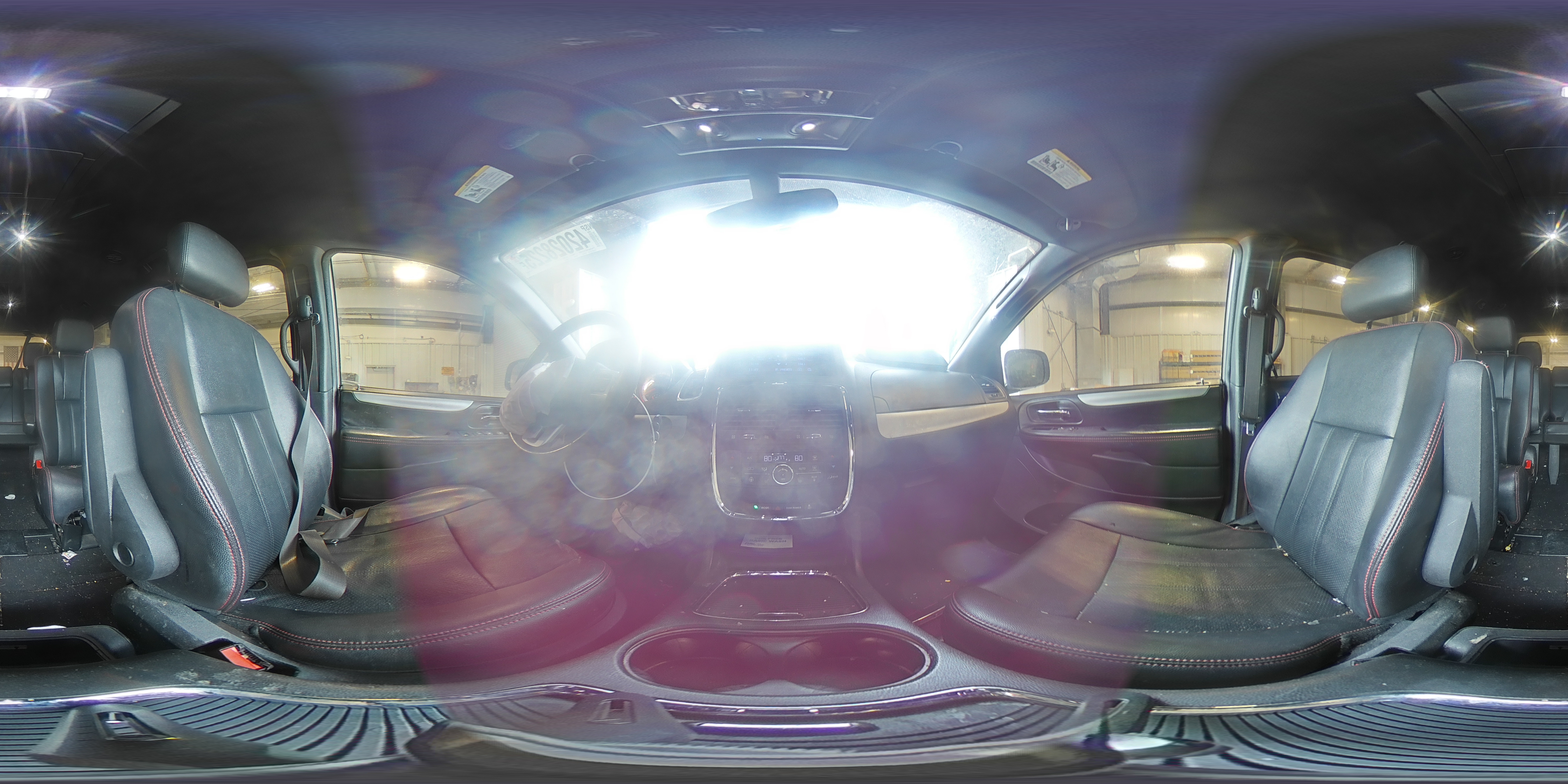 2019 Dodge Caravan - Image 13