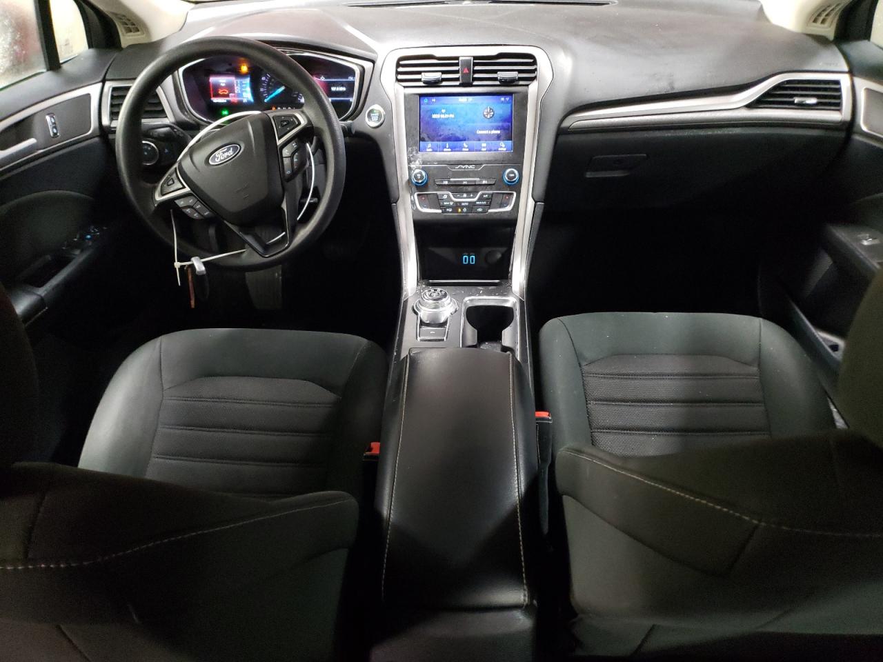 2020 Ford Fusion - Image 8