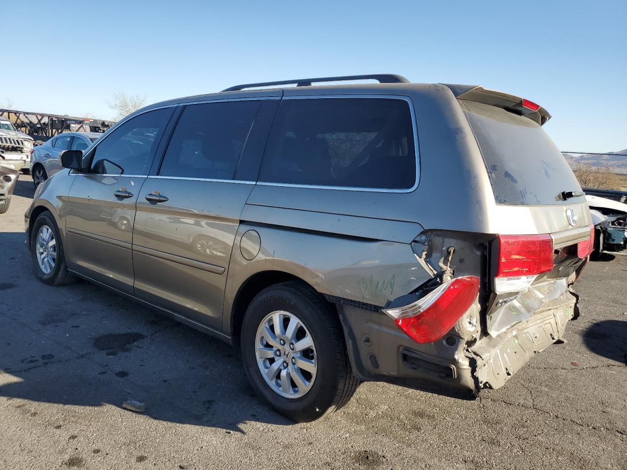 2008 Honda Odyssey - Image 2