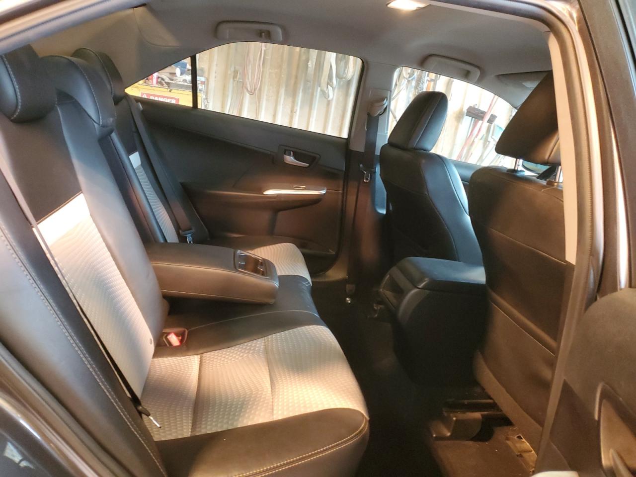 2012 Toyota Camry - Image 10