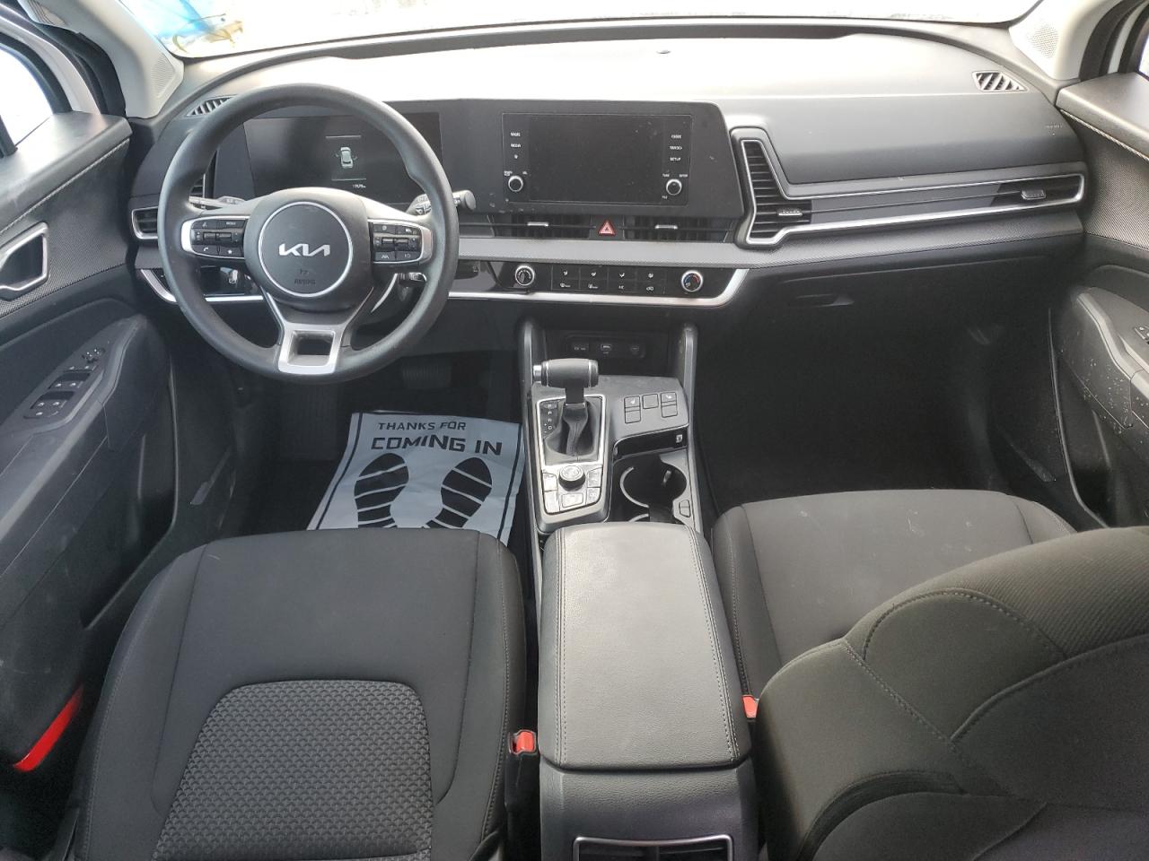 2024 Kia Sportage - Image 8