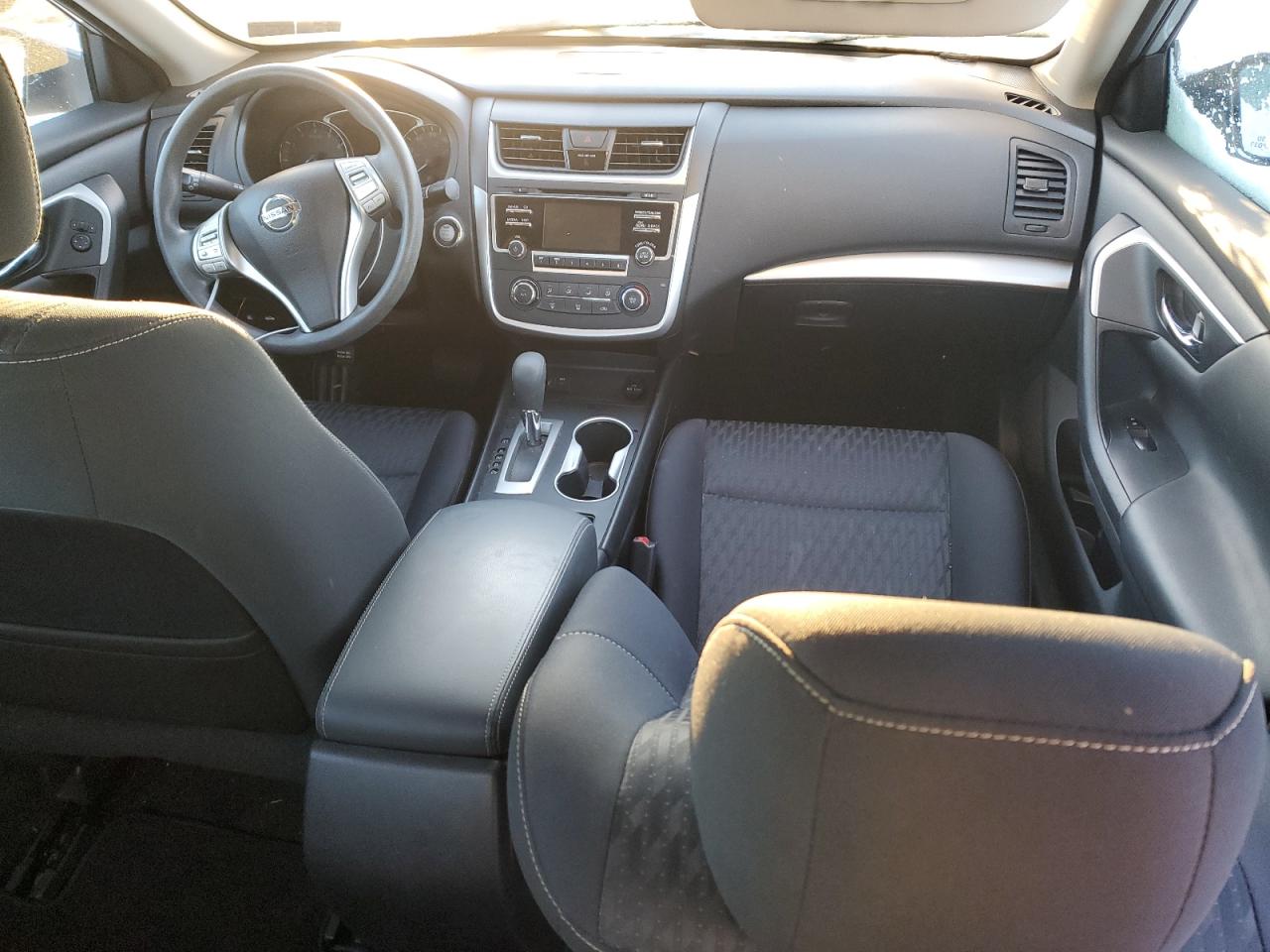 2018 Nissan Altima - Image 8
