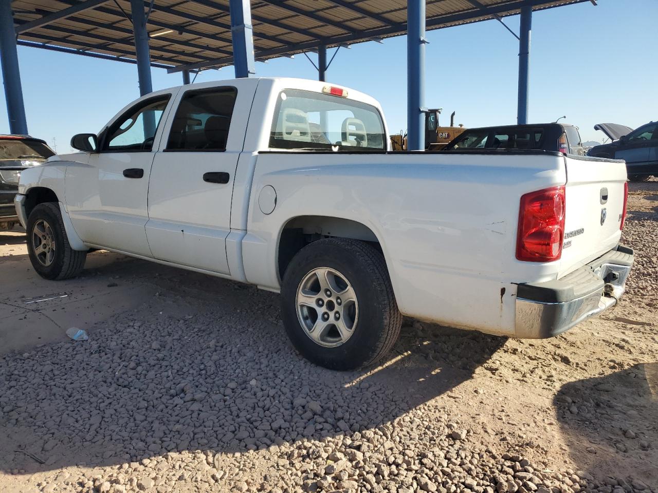 2006 Dodge Dakota - Image 2