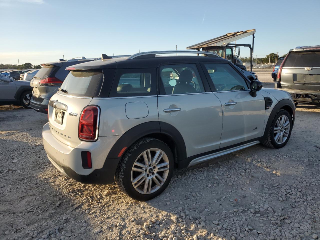 2022 MINI Cooper - Image 3