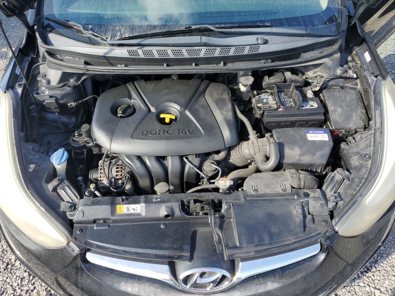 2014 Hyundai Elantra - Image 11
