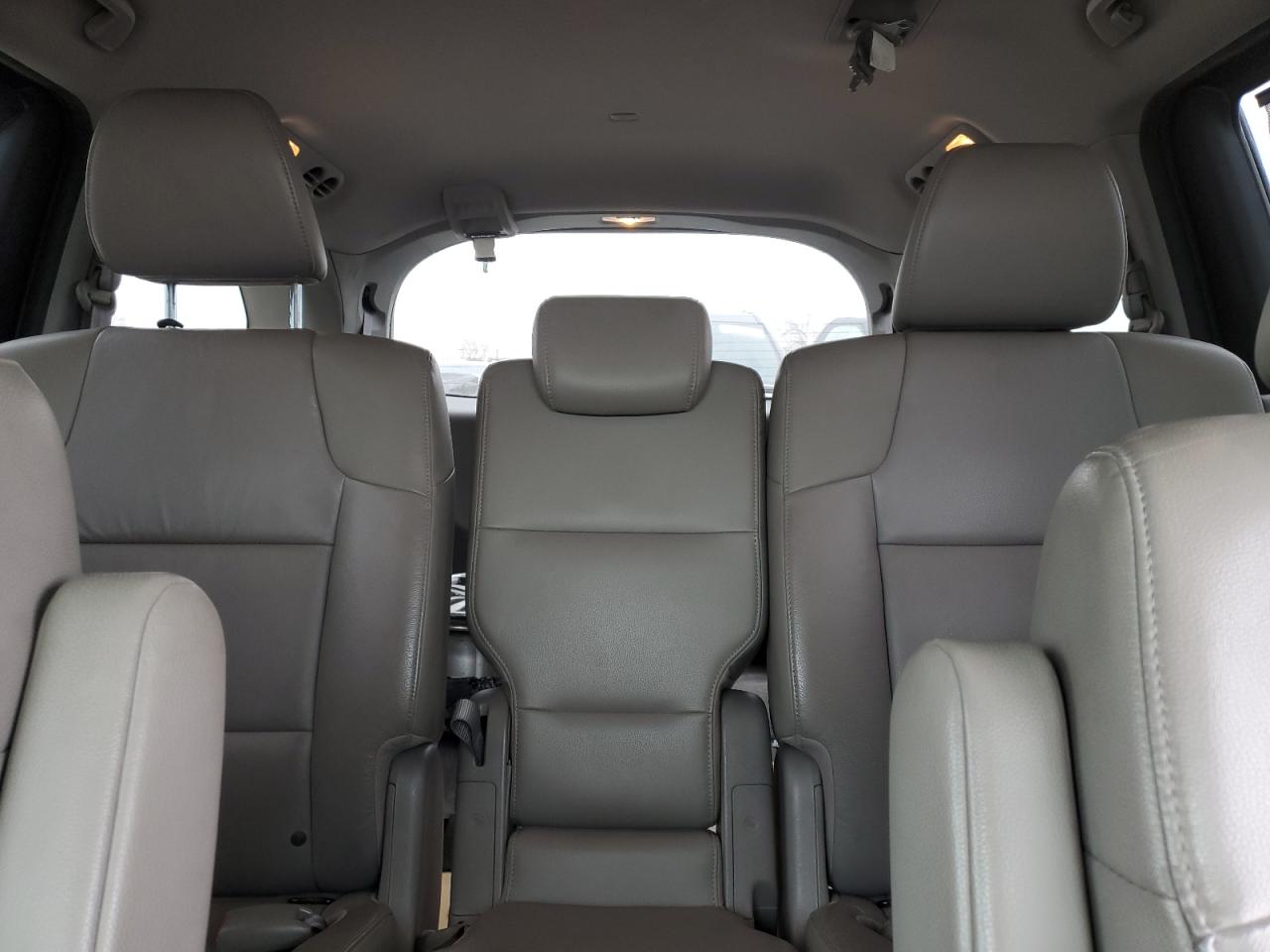 2012 Honda Odyssey - Image 10