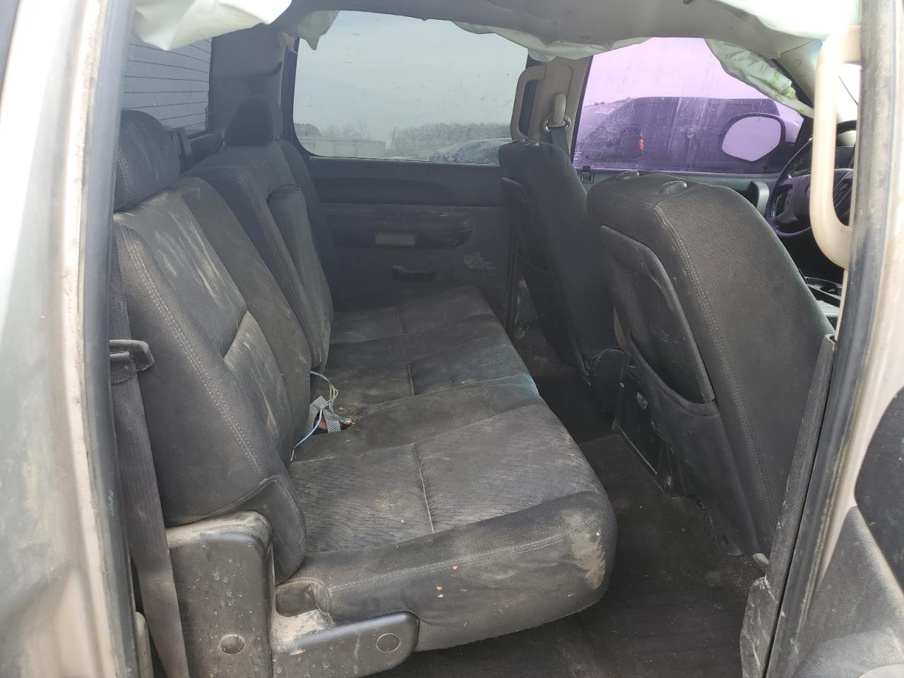 2010 Chevrolet Silverado - Image 10
