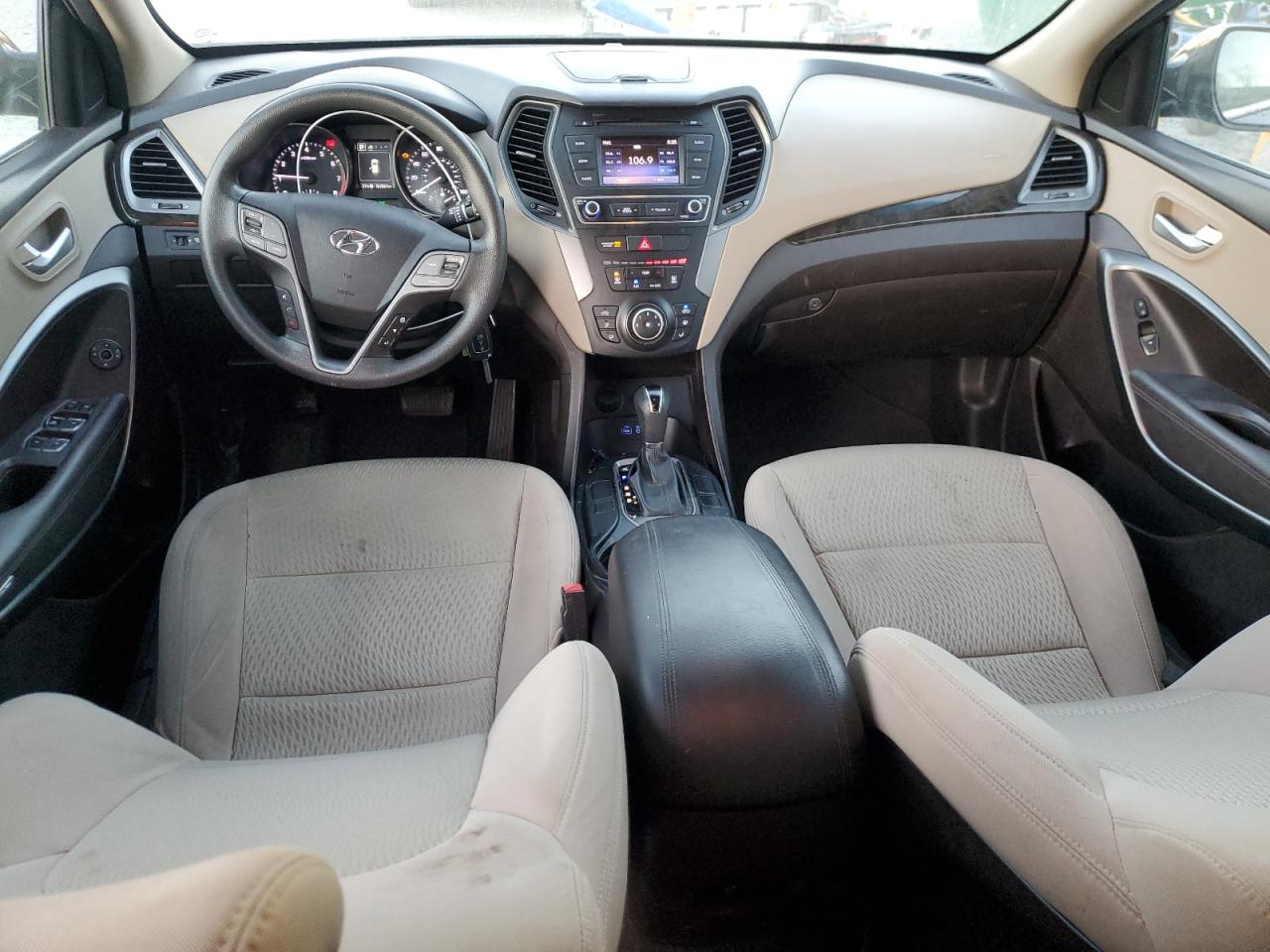 2018 Hyundai Santa Fe - Image 8