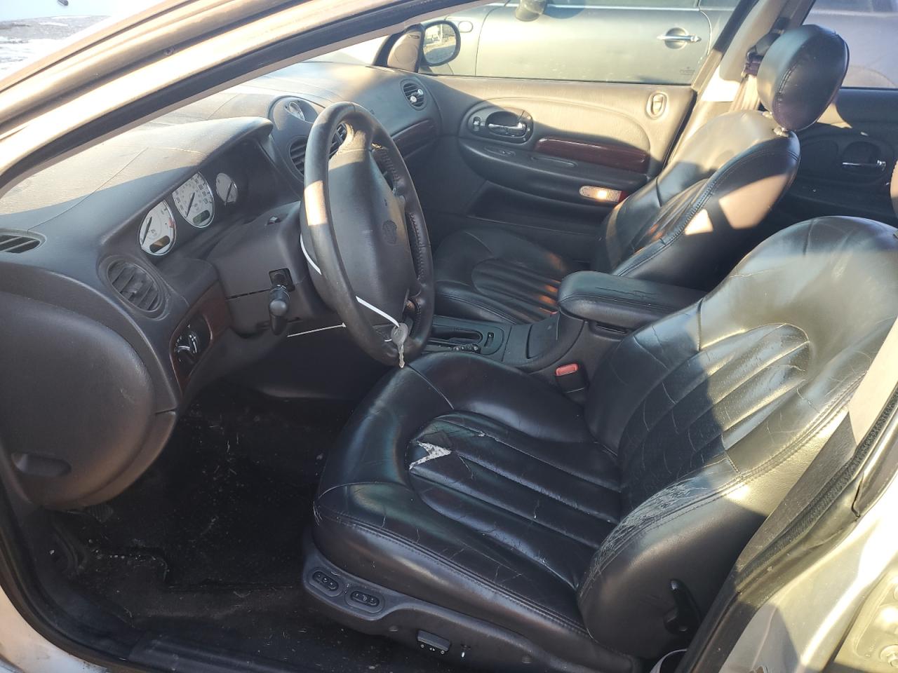 2000 Chrysler 300 - Image 7