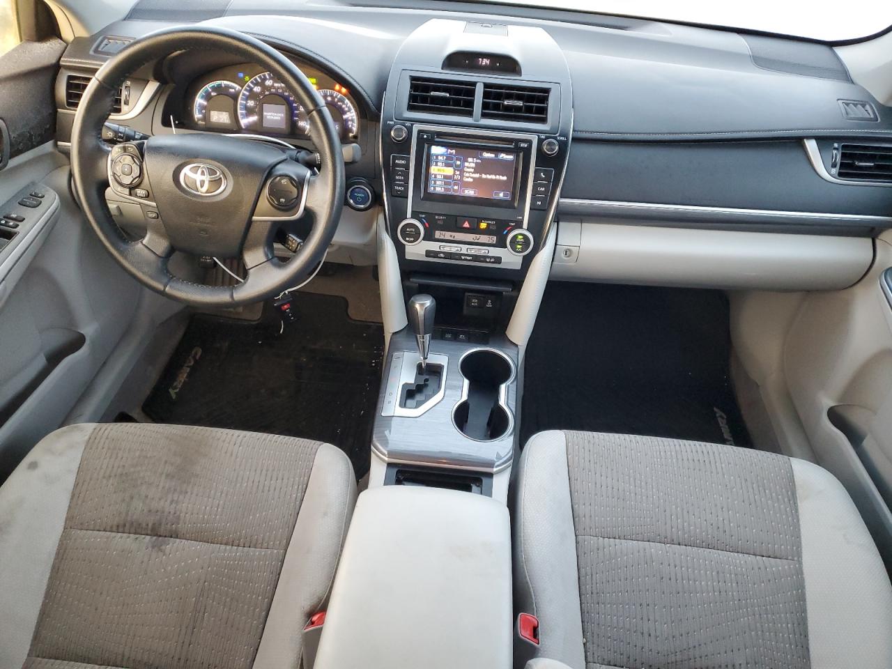 2013 Toyota Camry - Image 8