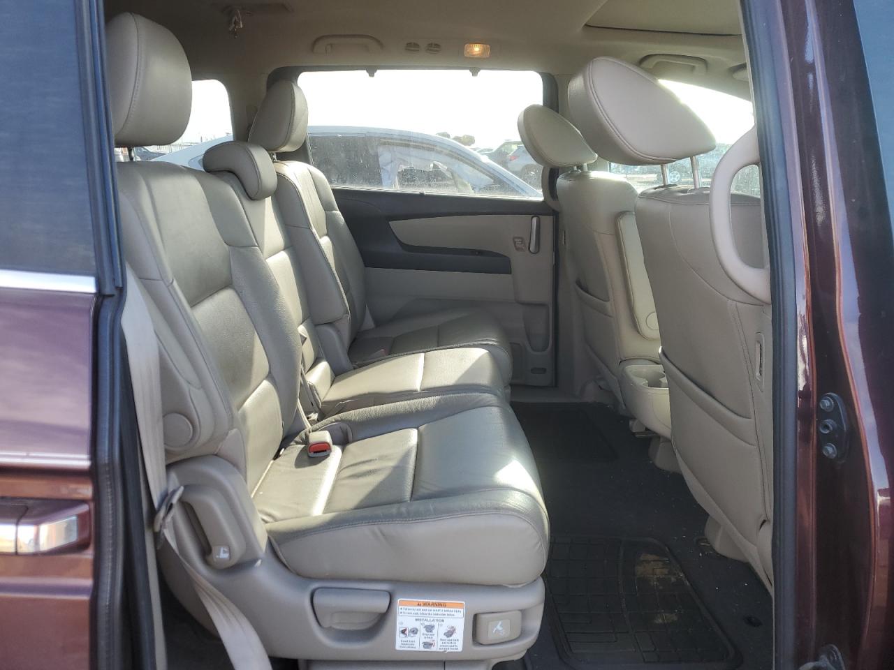 2011 Honda Odyssey - Image 11