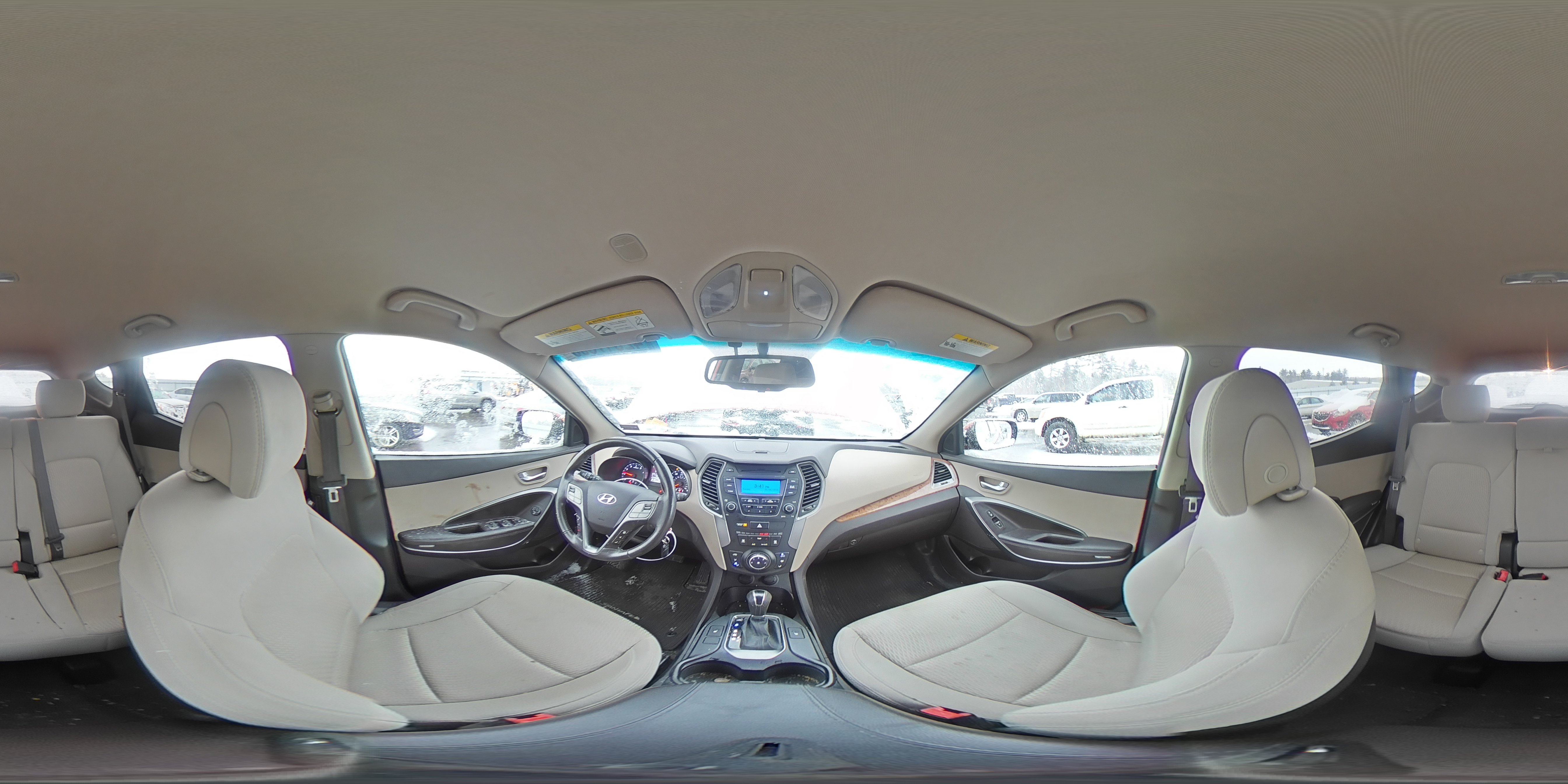 2013 Hyundai Santa Fe - Image 13