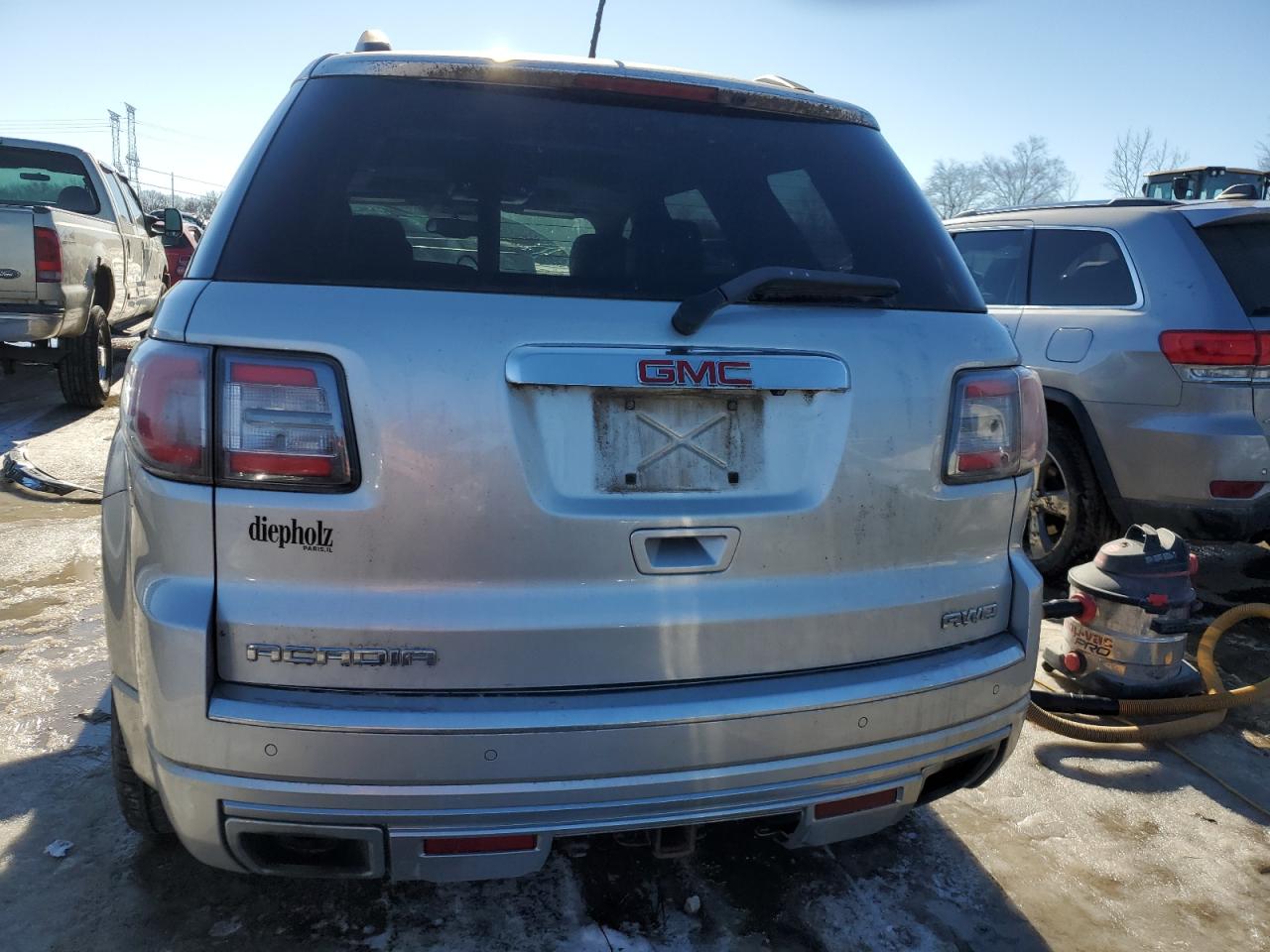 2013 GMC Acadia - Image 6